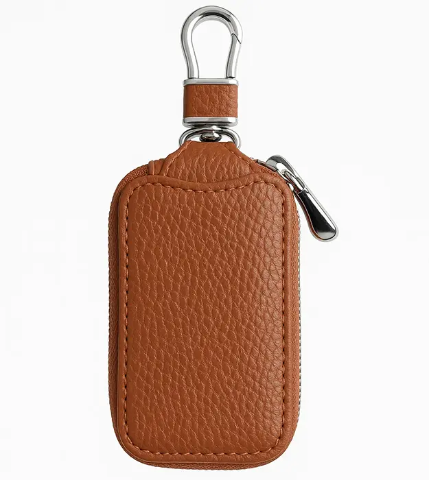 Kožna svetlo braon futrola za ključeve sa metalnom kukom