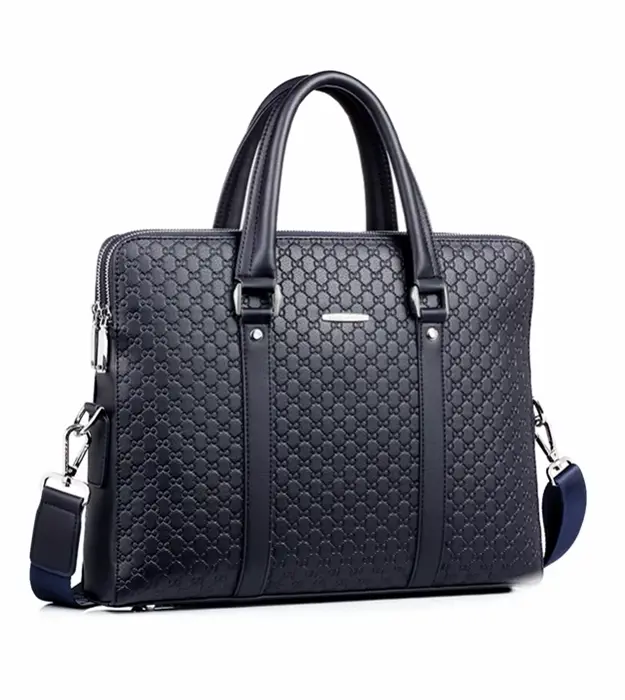Muška poslovna torba Ardenzo od eko kože u tamnoplavoj boji sa reljefnom teksturom i metalnim detaljima