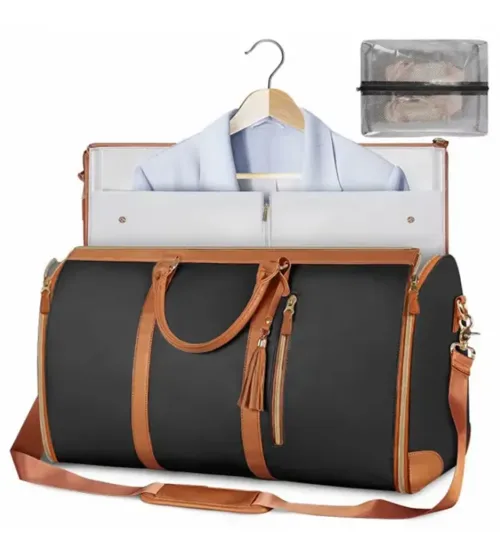 Crna putna torba VoyageCraft Noir od eko kože sa preklopnim sistemom i braon ručkama